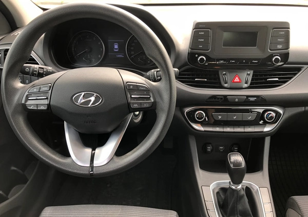 Hyundai I30 cena 48500 przebieg: 160000, rok produkcji 2020 z Daleszyce małe 631